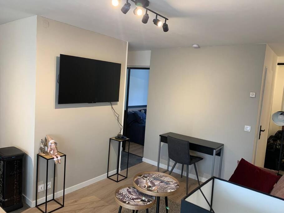 Vannes port - T2 avec wifi - balcon et parking Apartment in Séné