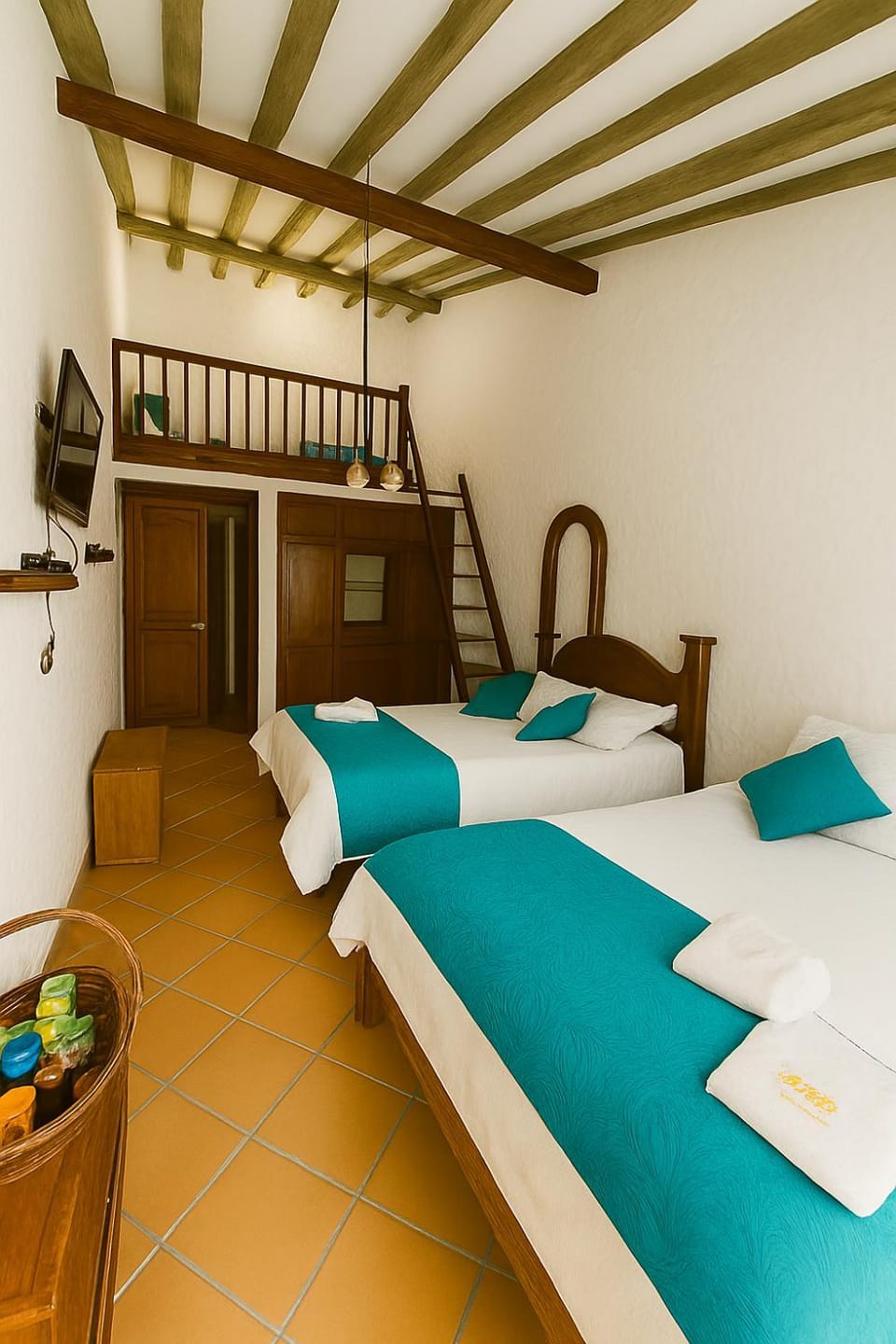 Bed, Bathroom, TV and multimedia, towels