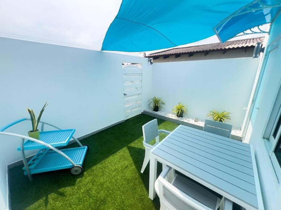 Paradise Studio Aruba House in Noord