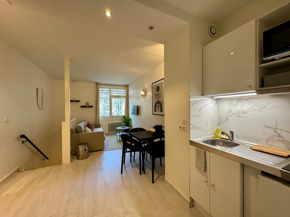 Suite Azure - Appartement 4 personnes - Check in h24 & Wifi Apartment in Lyon