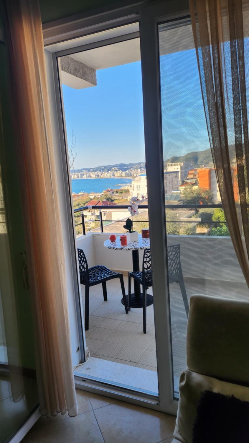 Balcony/Terrace, Dining area