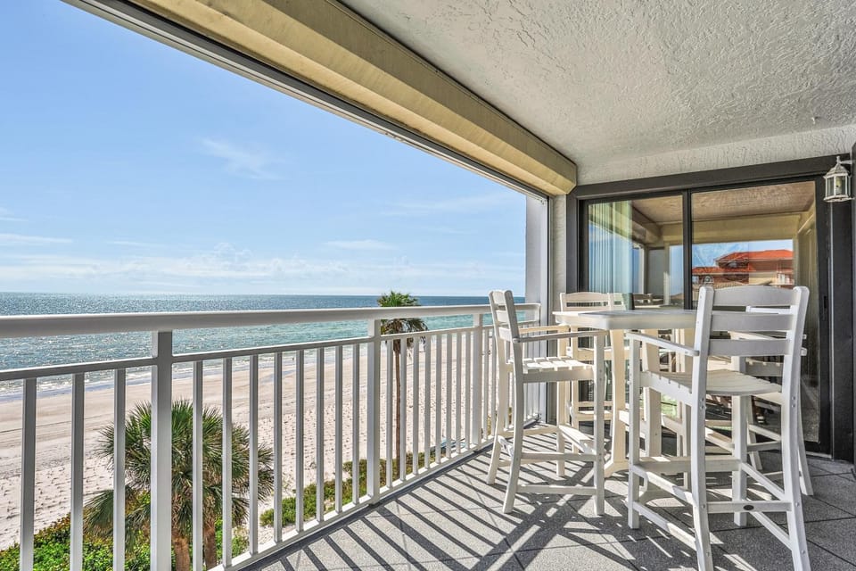 Gulfside Sanctuary 401 House in Indian Shores