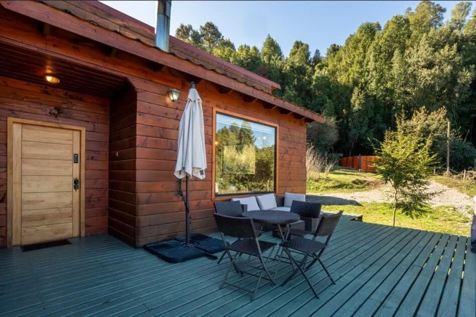Villarrica Cabin 2BR with Fireplace and terrace Cabin in Araucania, Chile