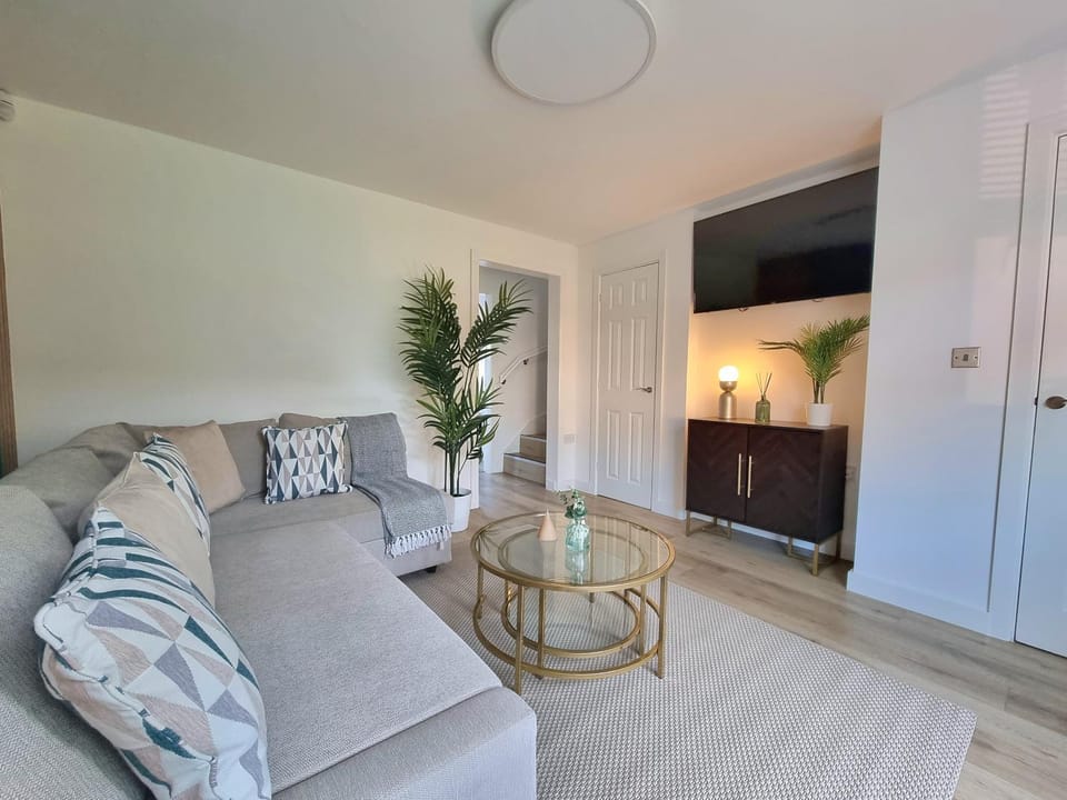 TV and multimedia, Living room, Decorative detail