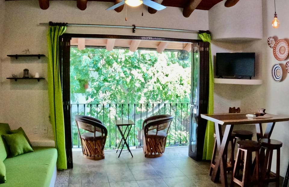 Patio, TV and multimedia, Balcony/Terrace, Dining area