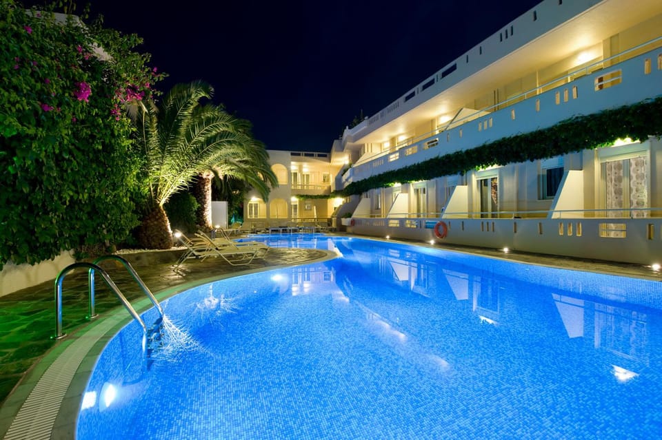 Property building, Night, Pool view, Swimming pool, Swimming pool