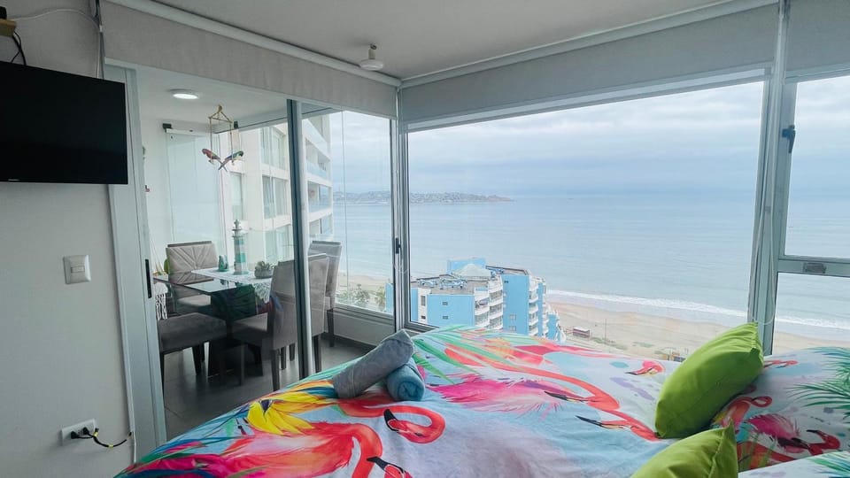 Communal lounge/ TV room, Bed, Natural landscape, Winter, Summer, TV and multimedia, View (from property/room), Balcony/Terrace, Living room, Photo of the whole room, Seating area, Dining area, Beach, Evening entertainment, Evening entertainment, Bedroom, Sea view, Entertainment, Entertainment, ATM, heating, internet, towels