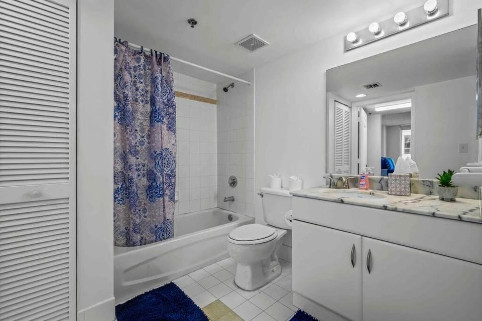 Comfy 28th floor • Brickell • Ocean & City Views Apartment in Brickell