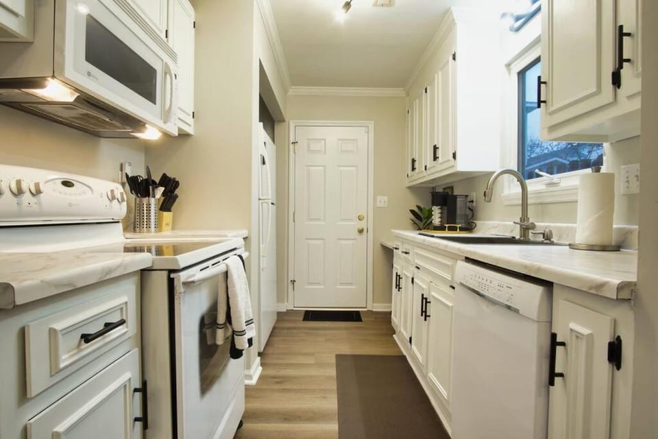 Kitchen or kitchenette, dishwasher, minibar, pet friendly, stove