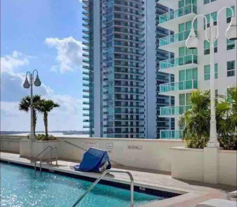 Exquisite 1 Bed • 33 Floor •Brickell • Ocean Views Apartment in Brickell