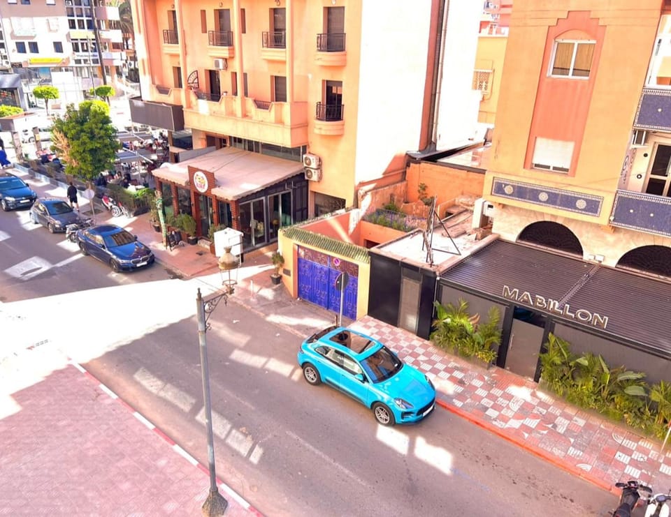 Neighbourhood, City view, Location