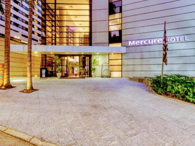Property building, Facade/entrance, Day