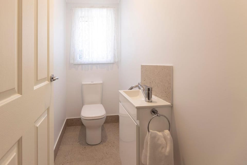 Toilet, Bathroom
