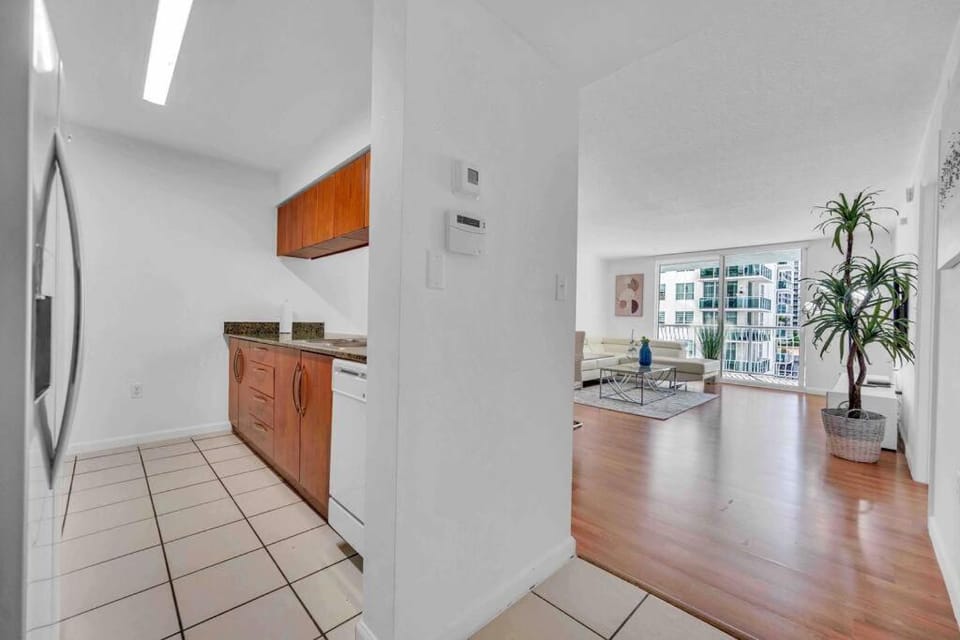 LUX 1 BDR 1 BTH • Brickell • Pool & Ocean Views Apartment in Brickell