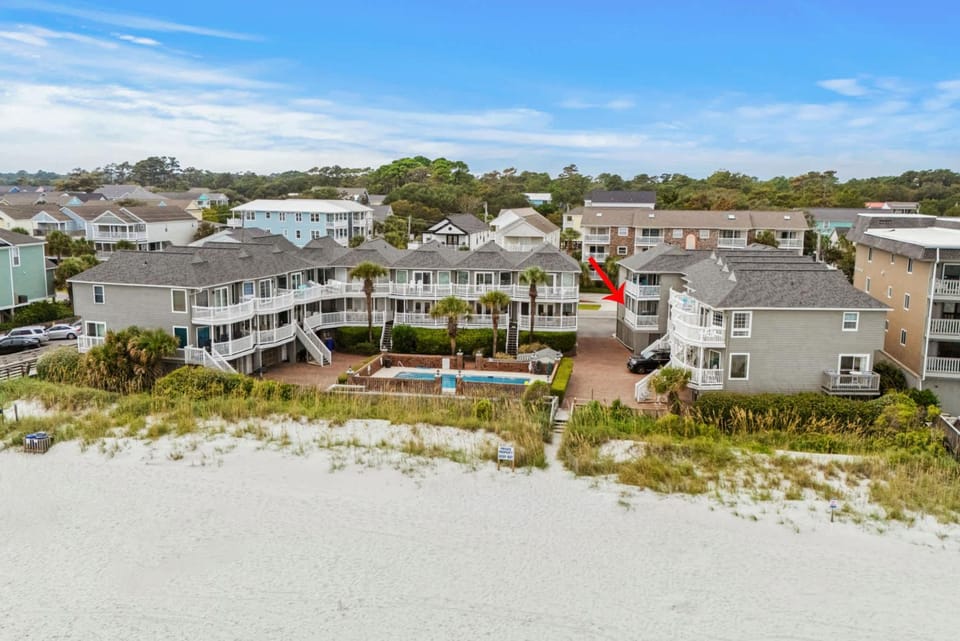 Property building, Bird's eye view, Location