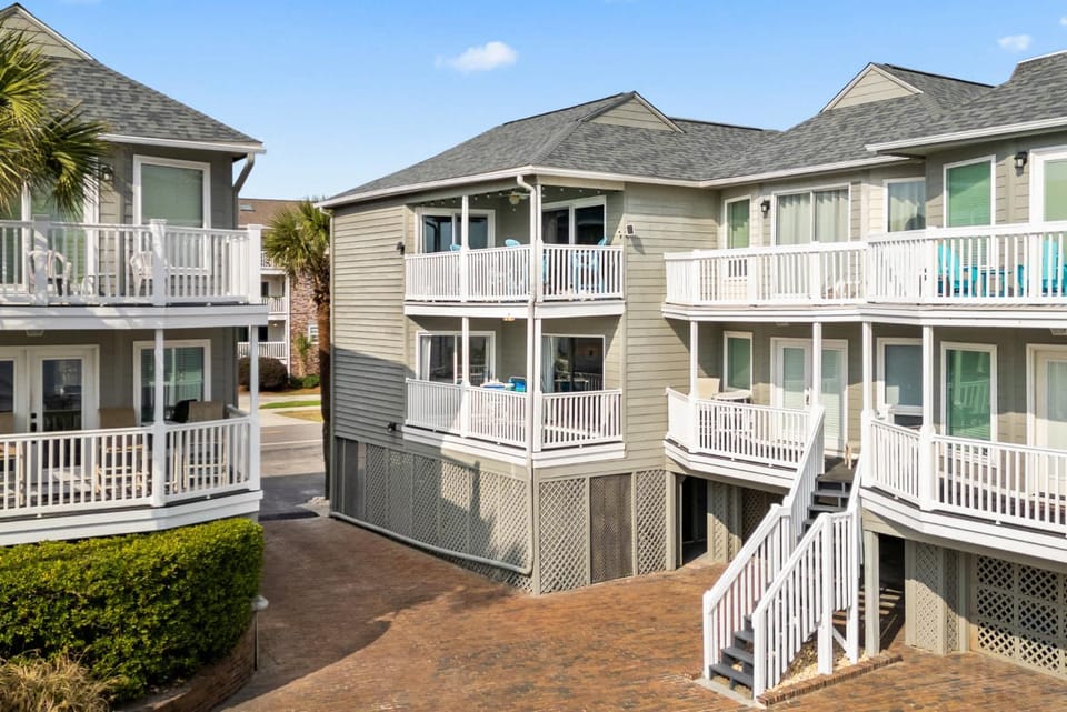 Property building, Balcony/Terrace