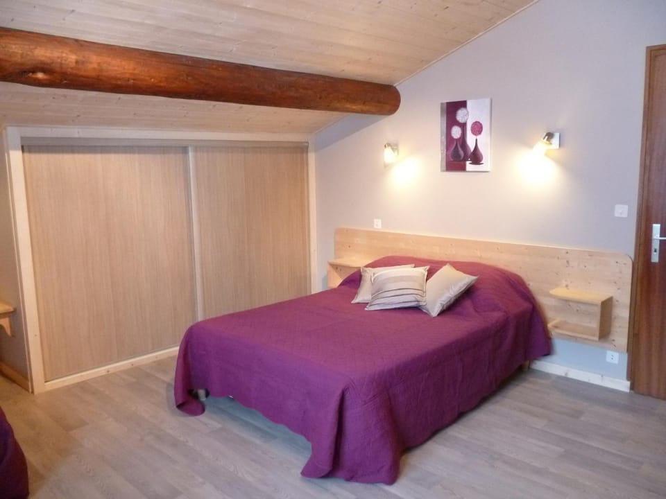 Charmant appartement aux Gets, près des pistes, 4 pers, parking, TV, lave-vaisselle, navette à 10m - FR-1-671-145 Apartment in Les Gets
