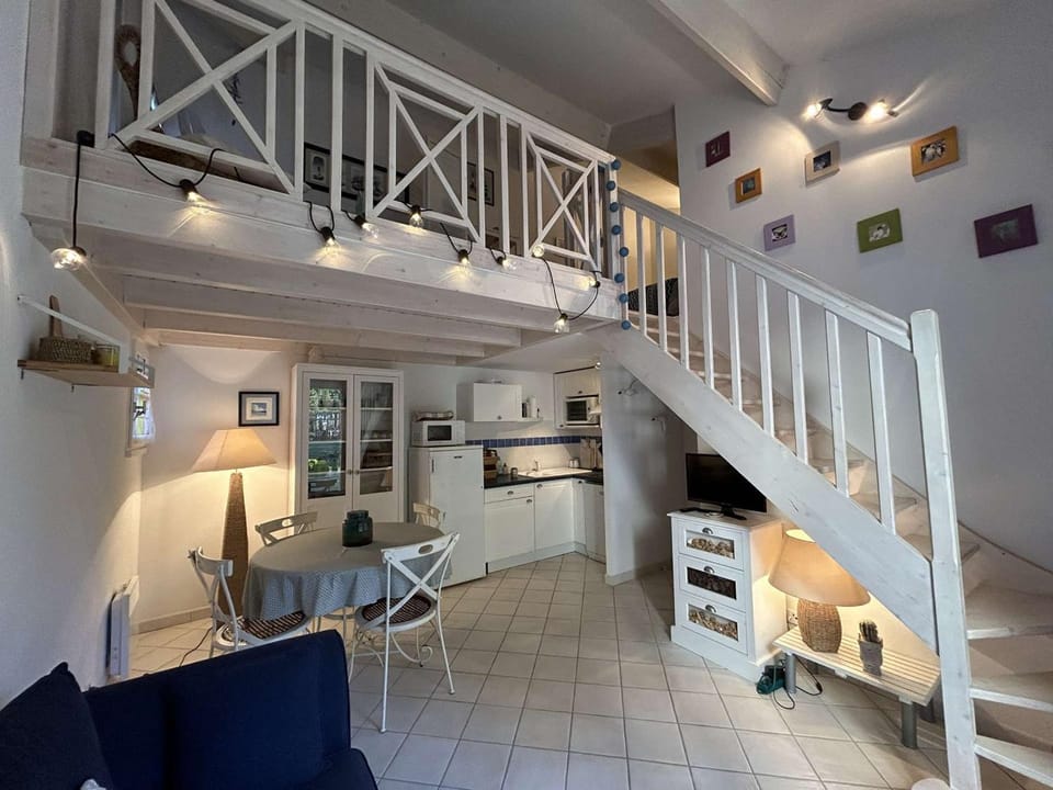 Petite maison proche de l'océan avec piscine chauffée, jardin privé et parking - St Hilaire de Riez - FR-1-224C-292 House in Saint-Jean-de-Monts