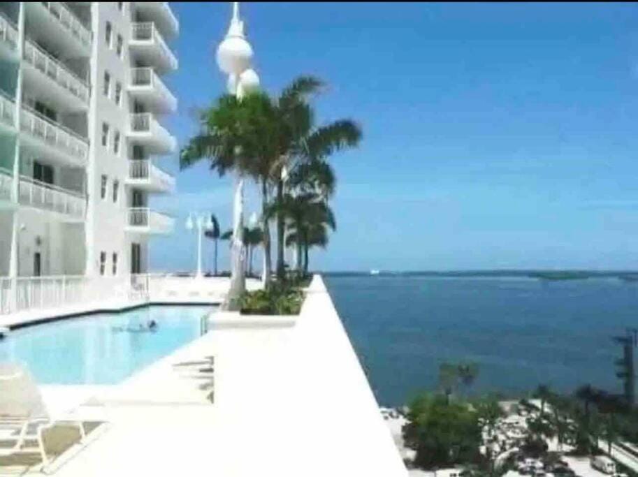 Spacious 36th FLR 1 BD 1 BT • Brickell • Bay View Apartment in Brickell