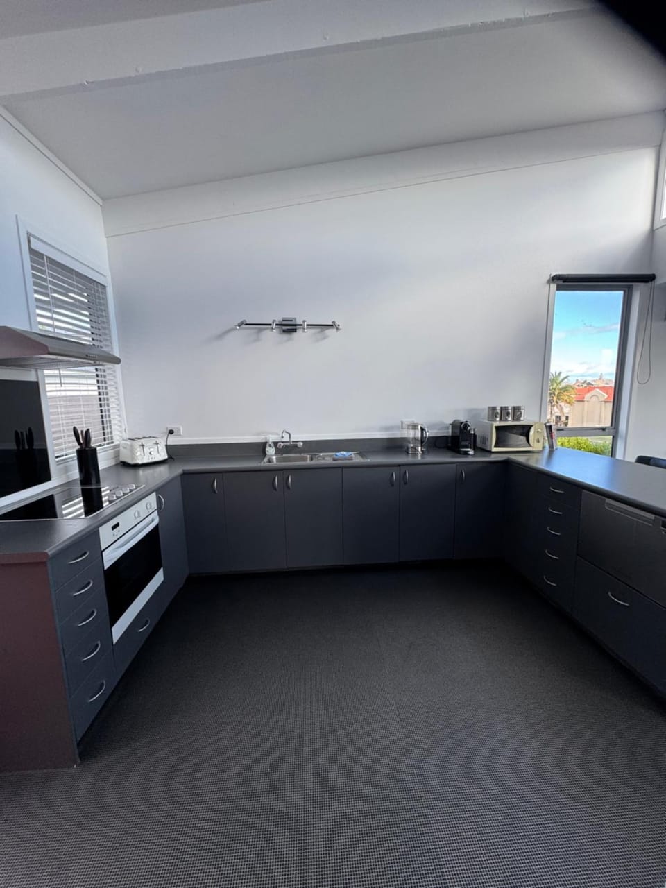 Kitchen or kitchenette, oven, stove