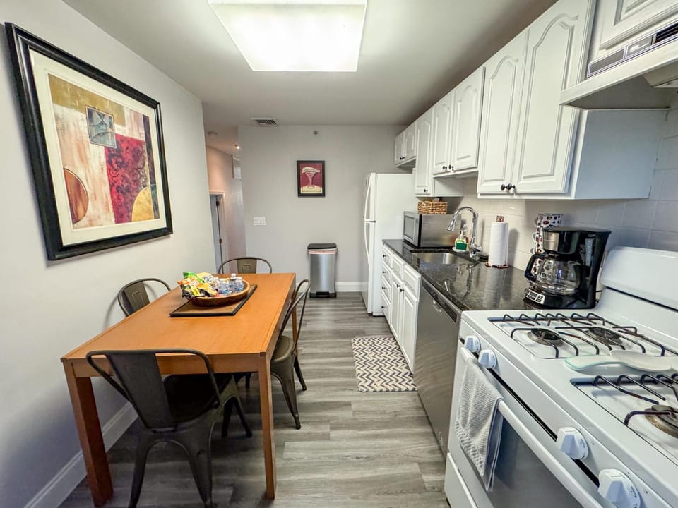 Brookline Village, Central Air, 2B, Near Longwood House in Brookline