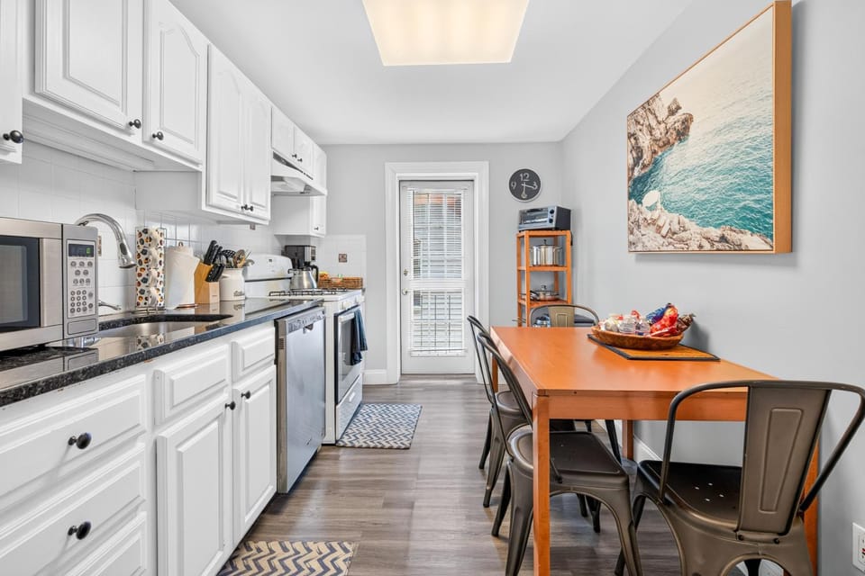 Brookline Village, Central Air, 2B, Near Longwood House in Brookline