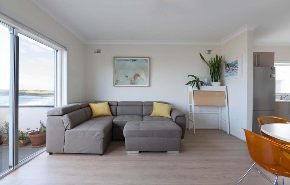 Stunning Maroubra Beachview Apt with Parking Apartment in Sydney