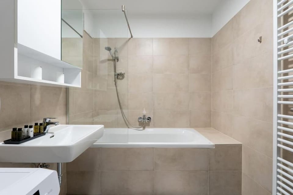 Cute 1BR Hideaway & City Quick by HM Apartment in Vienna