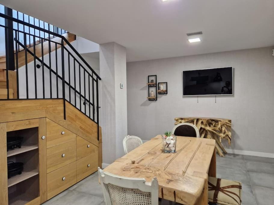 BEACH HOUSE with swimming pool House in Sopelana