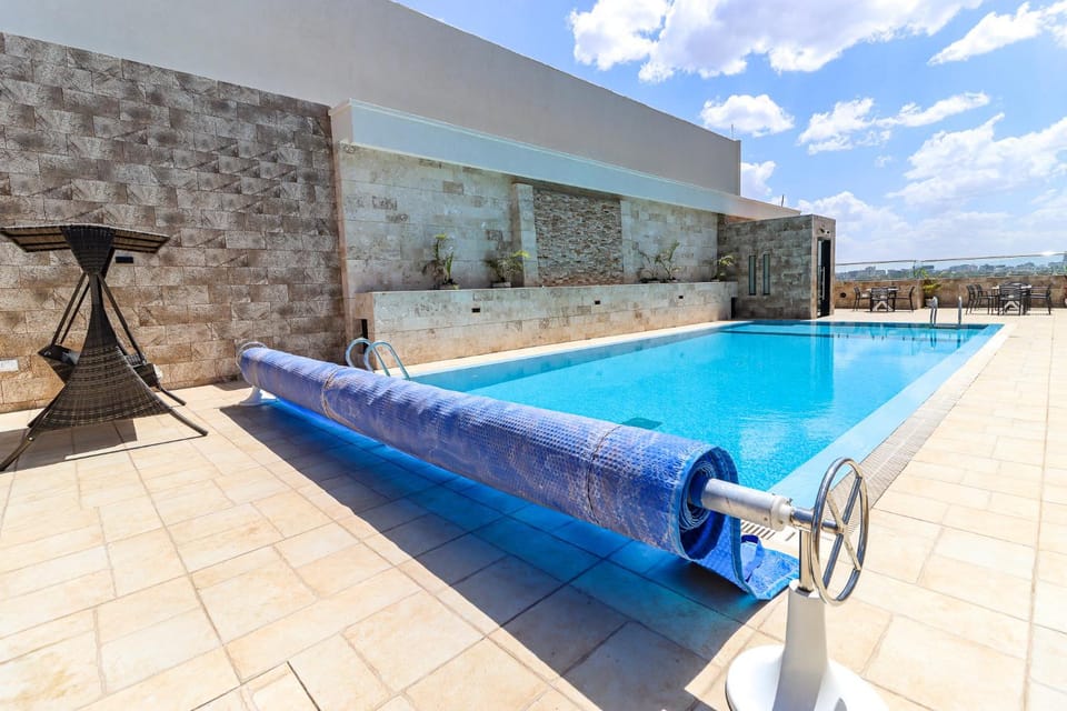 2 Bedrooms in Westlands with Pool&Gym Apartment in Nairobi