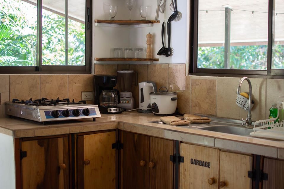 Coffee/tea facilities, pet friendly