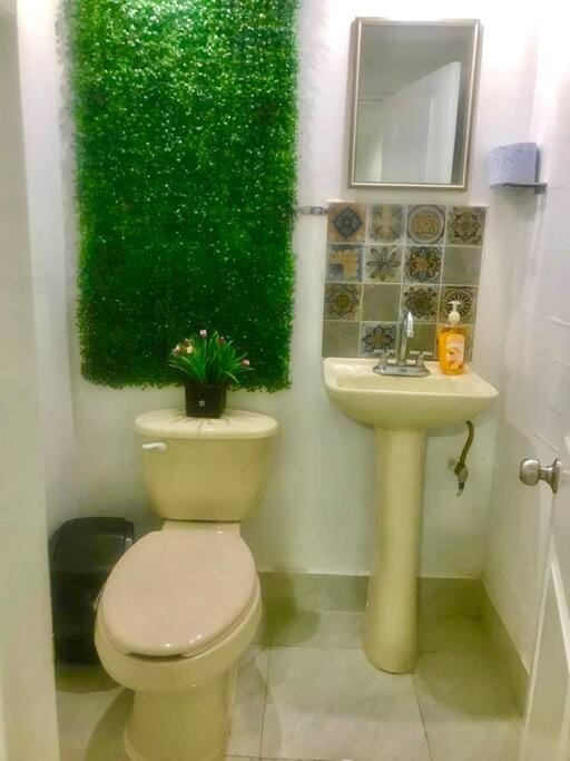 Bienvenido a Casa centro 152, a 2 min de consulado Apartment in Brownsville