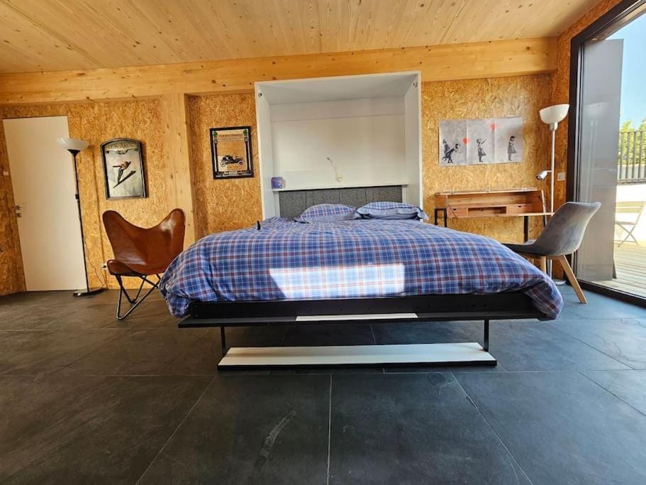 Studio indépendant avec terrasse Apartment in Saint-Germain-en-Laye