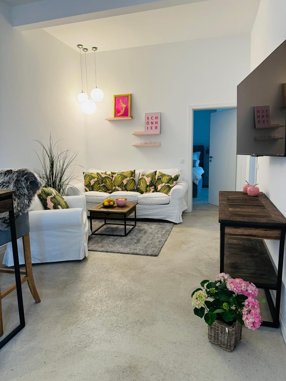 Living room, Seating area