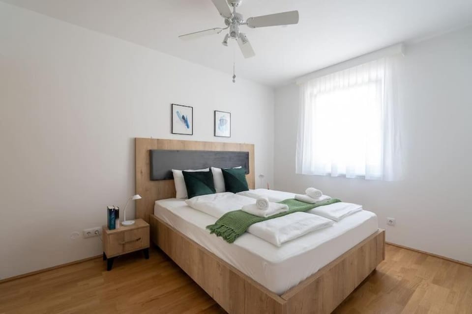 Trendy 1BR, Direct City Access by HM Apartment in Vienna