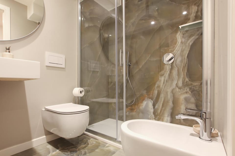 Shower, Toilet, Bathroom