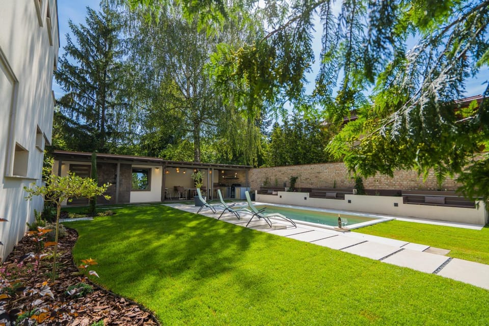 Garden, Swimming pool
