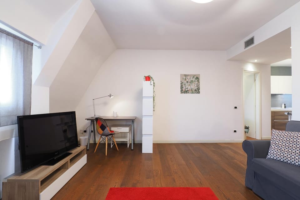Communal lounge/ TV room, TV and multimedia, Living room