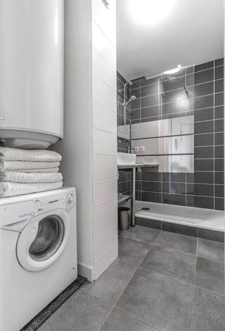 *T3*Toulouse Purpan+Parking+Piscine Apartment in Toulouse