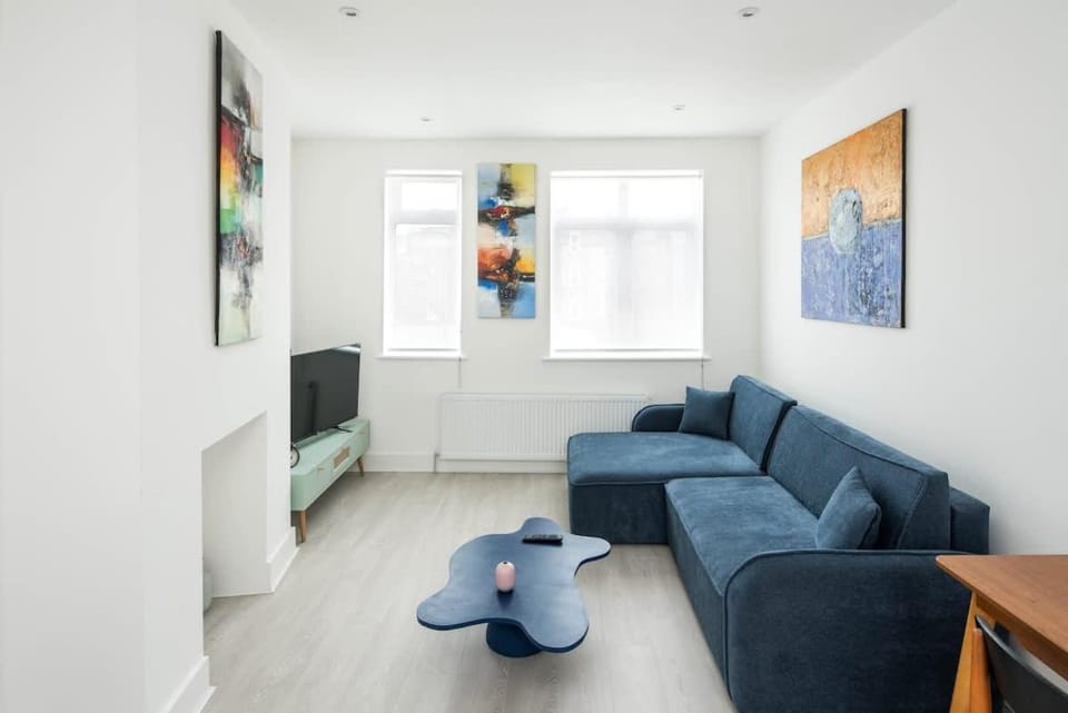 1 Bedroom flat in Barons Court House in City of Westminster