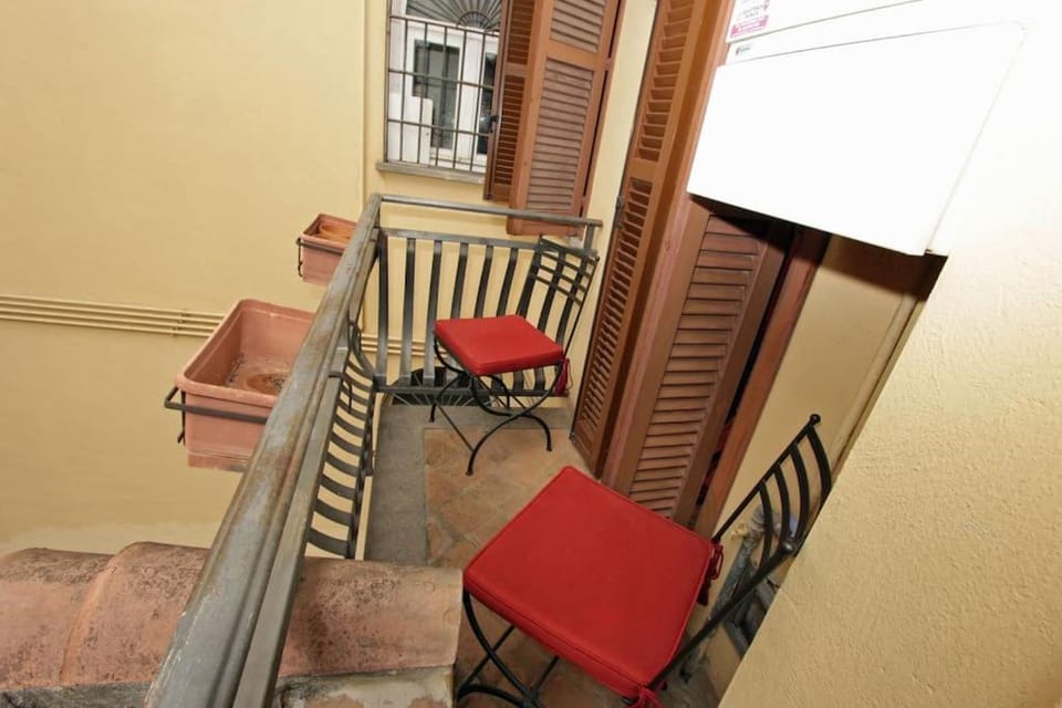 Bollo Studio Apartment in Rome