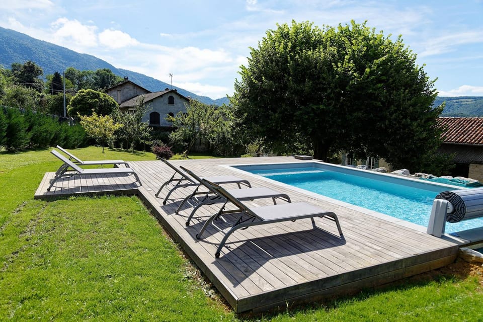 Natural landscape, Garden, Pool view, Swimming pool, sunbed