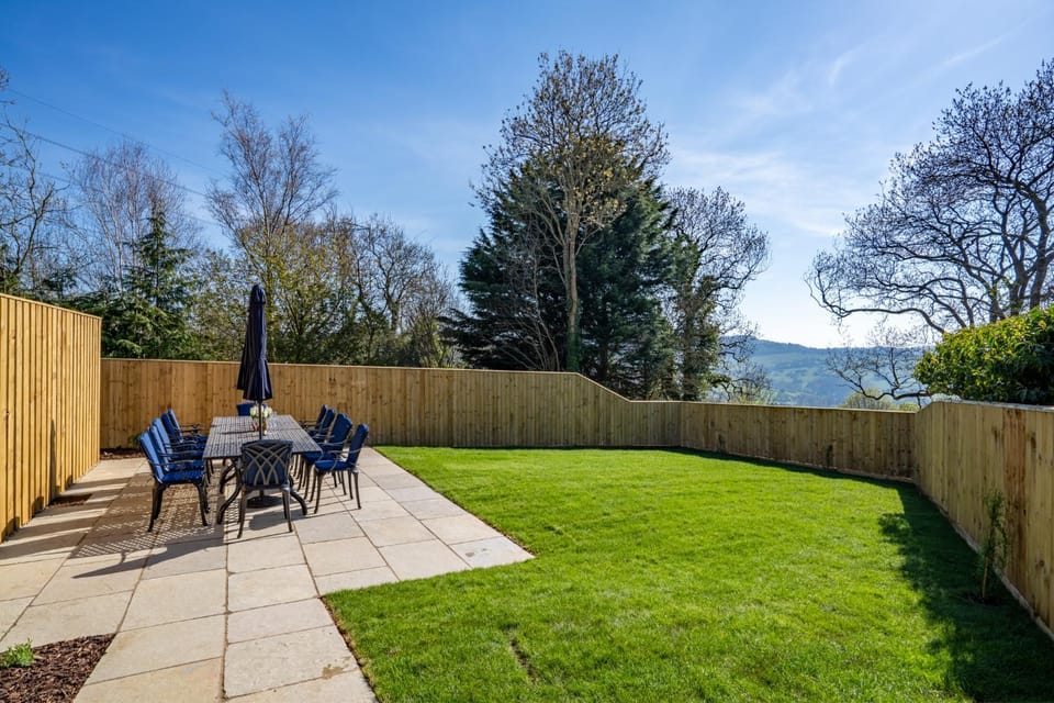 Garden, Dining area, Garden view