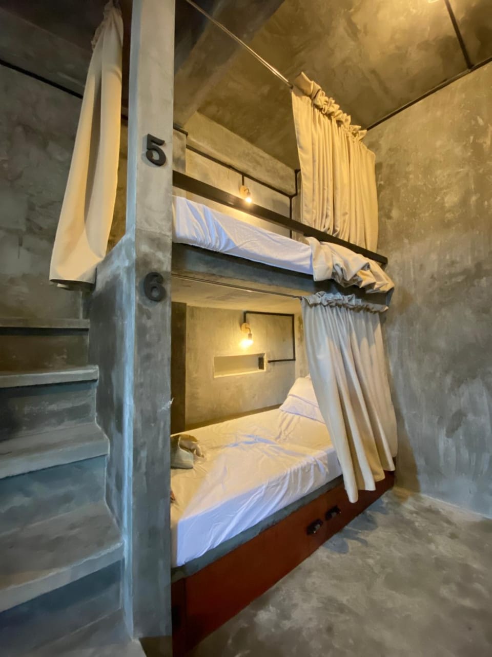 Bed, bunk bed