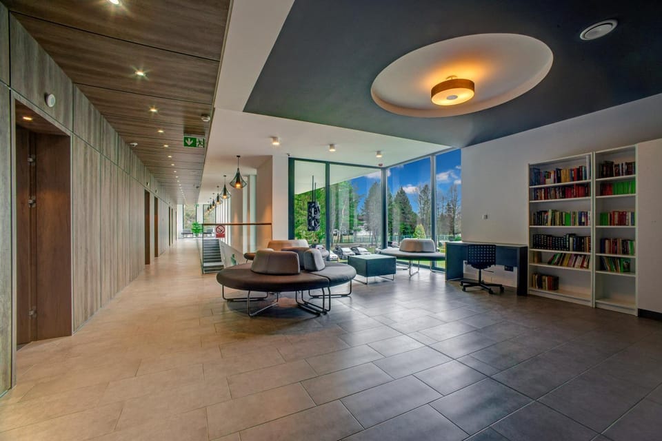 Library, Living room, Seating area