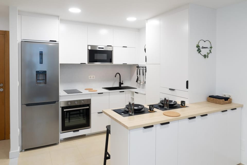 Kitchen or kitchenette, minibar, pet friendly, toaster