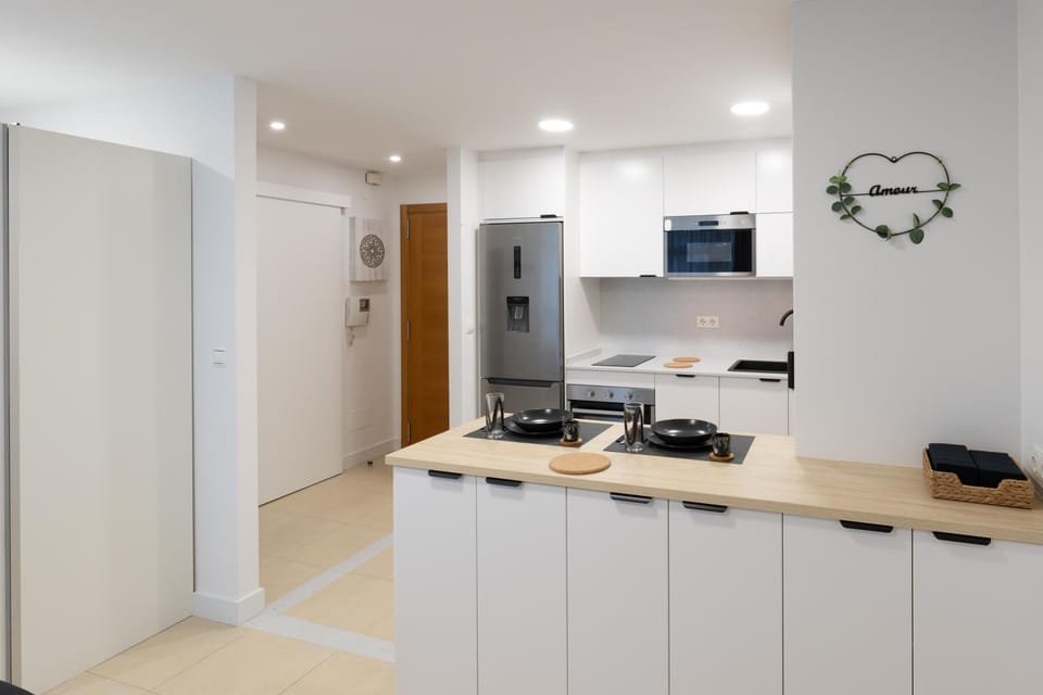 Kitchen or kitchenette, minibar, pet friendly, stove
