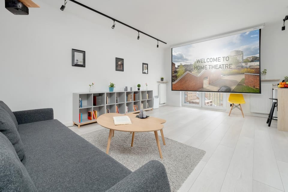 Communal lounge/ TV room, Living room