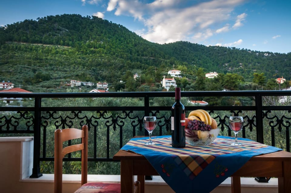 Balcony/Terrace, Alcoholic drinks