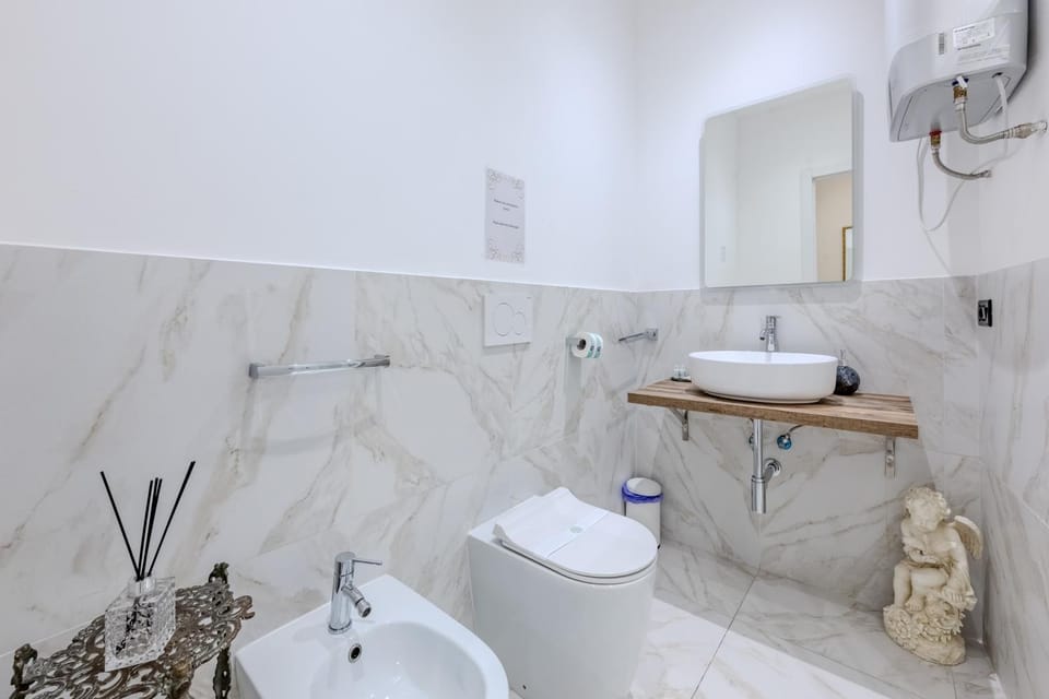 Toilet, Bathroom